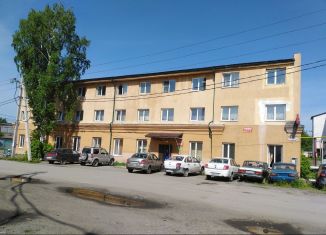 Продается многокомнатная квартира, 84.6 м2, Кемеровская область, Советская улица, 56