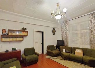 Продается трехкомнатная квартира, 59.4 м2, Суворов, улица Гагарина, 4