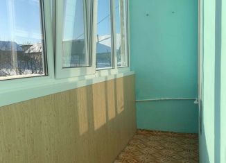 Продам трехкомнатную квартиру, 58.9 м2, село Киргиз-Мияки, улица Гагарина