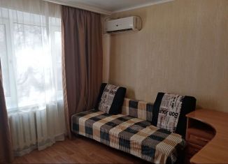 Сдается 1-комнатная квартира, 32 м2, Астраханская область, Боевая улица, 65к2