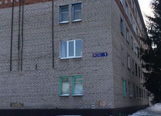 Комната на продажу, 39 м2, Азнакаево, улица Тукая, 1