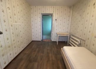 Продаю комнату, 12.5 м2, Октябрьский, улица Академика Королёва, 11А