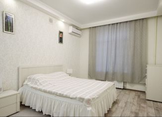 Аренда 3-ком. квартиры, 90 м2, Москва, улица Панфилова, 12, улица Панфилова