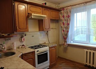 Продам трехкомнатную квартиру, 64 м2, Ростовская область, Орбитальная улица, 20-22