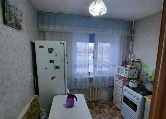 Продается 2-ком. квартира, 42 м2, село Кременкуль, улица Ленина, 4