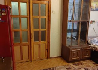 Продам 3-комнатную квартиру, 55 м2, Севастополь, улица Маршала Блюхера, 13
