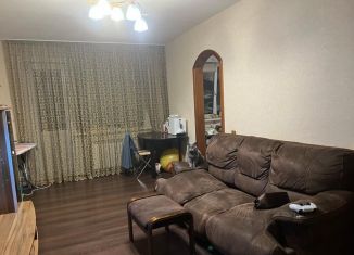 Продам 3-ком. квартиру, 61 м2, Заречный, улица Кузнецова, 1