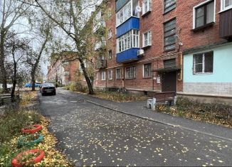 Продаю 2-ком. квартиру, 42 м2, Котовск, улица Кирова, 17