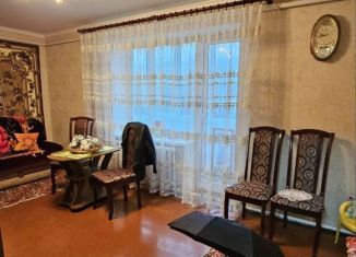 Продам 3-ком. квартиру, 65 м2, поселок городского типа Почтовое, улица Ленина, 1