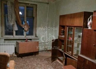 Продажа 2-комнатной квартиры, 56.8 м2, Волгоград, улица 40 лет ВЛКСМ, 18