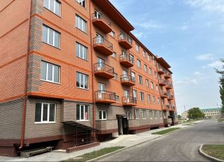 Продам 2-комнатную квартиру, 61 м2, Грозный, улица Вахи Алиева, 290к1