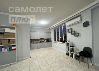 Продаю двухкомнатную квартиру, 72 м2, Грозный, улица Сайханова, 133к5
