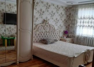 Продается 3-комнатная квартира, 90 м2, Нальчик, улица Электроподстанция, 2, район Затишье