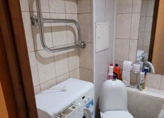 Сдам в аренду 1-комнатную квартиру, 30 м2, Волгоград, улица Быстрова, 88А, Кировский район