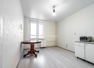 Продам 2-комнатную квартиру, 63.2 м2, Мурино, Екатерининская улица, 6к1, ЖК Виктория