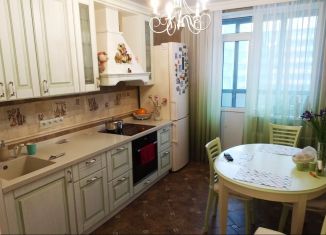 Продается 2-комнатная квартира, 60 м2, Мурино, Петровский бульвар, 14к3, ЖК Краски Лета