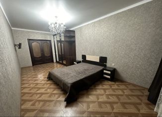 Сдам 1-комнатную квартиру, 65 м2, Северная Осетия, улица Генерала Дзусова, 6Г