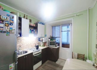 Продается трехкомнатная квартира, 54 м2, Татарстан, проспект Строителей, 1