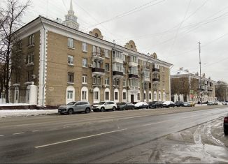 Продается 3-ком. квартира, 63 м2, Москва, Новопесчаная улица, 5, район Сокол