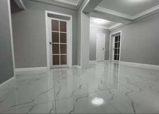 Продажа 2-комнатной квартиры, 75.5 м2, Каспийск, ЖК Стройко, Кавказская улица, 18к3