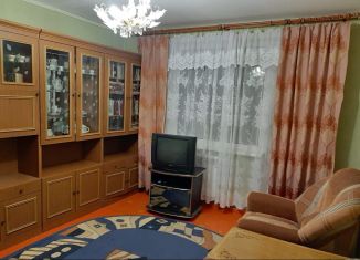 Сдается 1-комнатная квартира, 30 м2, Новосибирск, улица Доватора, 33, улица Доватора