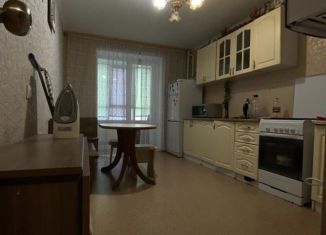 Однокомнатная квартира на продажу, 37.6 м2, Клинцы, улица Ворошилова, 35Б