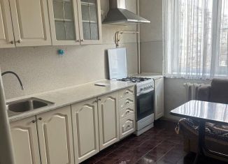 3-комнатная квартира в аренду, 65 м2, Краснодарский край, улица Куникова, 9