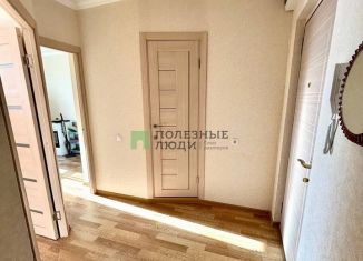 Продается 1-ком. квартира, 38 м2, Татарстан, улица Виктора Полякова, 12Б