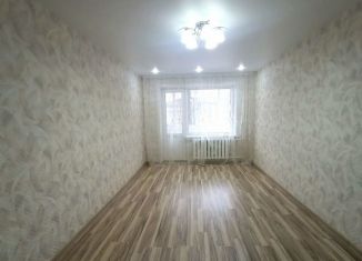 Продам 2-ком. квартиру, 45 м2, Новомосковск, проспект Победы, 6А