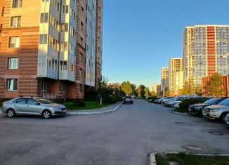 Сдача в аренду машиноместа, 10 м2, Санкт-Петербург, улица Седова, 60