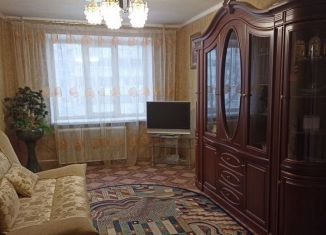 Продаю 3-ком. квартиру, 68 м2, Татарстан, улица Голубятникова, 20