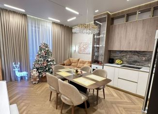 Продам 4-ком. квартиру, 107 м2, Москва, Винницкая улица, 8к1