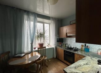 Продажа трехкомнатной квартиры, 76.7 м2, Новокузнецк, Фестивальная улица, 14