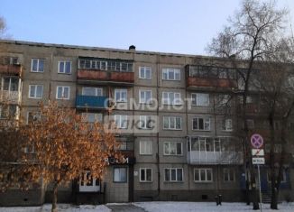 Продам 3-комнатную квартиру, 47 м2, Абакан, улица Кати Перекрещенко, 16