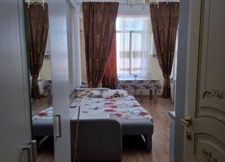 Сдам в аренду квартиру студию, 30 м2, Махачкала, улица Гаджи Алибегова, 16, Кировский внутригородской район