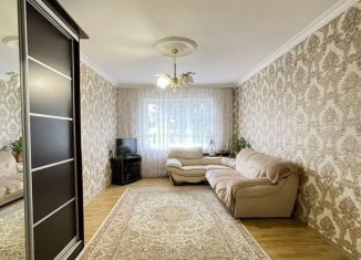 Продажа трехкомнатной квартиры, 78 м2, Владикавказ, улица Чапаева, 10