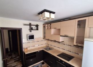 Сдаю в аренду 2-ком. квартиру, 56 м2, Алтайский край, улица Попова, 97