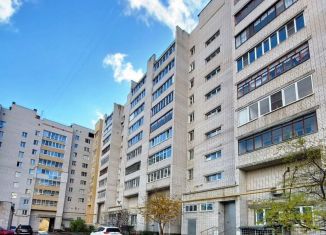 Продажа 3-ком. квартиры, 60 м2, Кстово, площадь Ленина, 3А