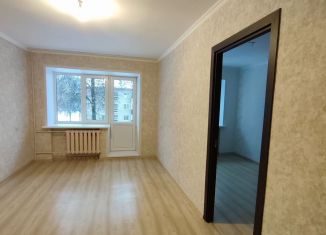 Продается двухкомнатная квартира, 43.2 м2, Обнинск, улица Красных Зорь, 11