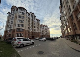 Продам 2-ком. квартиру, 69.3 м2, Геленджик, Курортная улица, 14Бк3