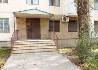 Продам торговую площадь, 45 м2, Армянск, Симферопольская улица, 5