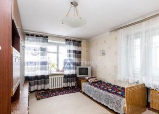 Продажа 2-ком. квартиры, 46.3 м2, Тюмень, улица Монтажников, 18, Восточный округ