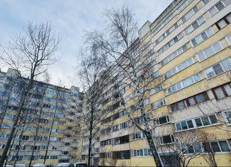 Продается 2-ком. квартира, 43.8 м2, Санкт-Петербург, Петергофское шоссе, 21к1, метро Проспект Ветеранов