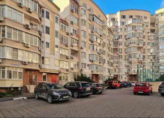 Продаю 1-комнатную квартиру, 47 м2, Геленджик, Туристическая улица, 6к3