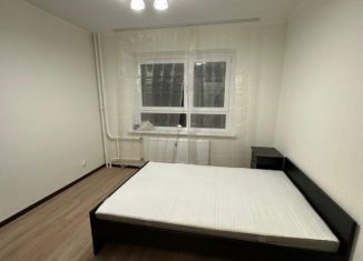 Сдаю в аренду 2-комнатную квартиру, 60 м2, Москва, Варшавское шоссе, 170Ек7, метро Лесопарковая