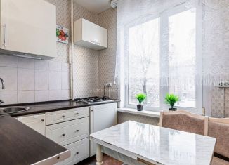 Продам 2-ком. квартиру, 46 м2, Татарстан, улица Воровского, 15