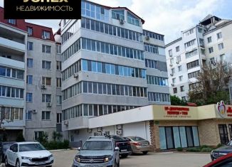 Продаю трехкомнатную квартиру, 85 м2, Феодосия, Симферопольское шоссе, 41Б