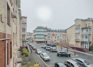 Продается 3-комнатная квартира, 80 м2, Вологодская область, улица Годовикова, 19А