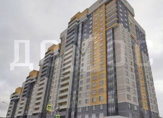 Продается двухкомнатная квартира, 60 м2, Екатеринбург, метро Уралмаш, улица Индустрии, 104