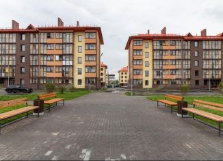 Продажа 1-комнатной квартиры, 32 м2, Тюмень, улица Надира Сагдеева, 8, Ленинский округ